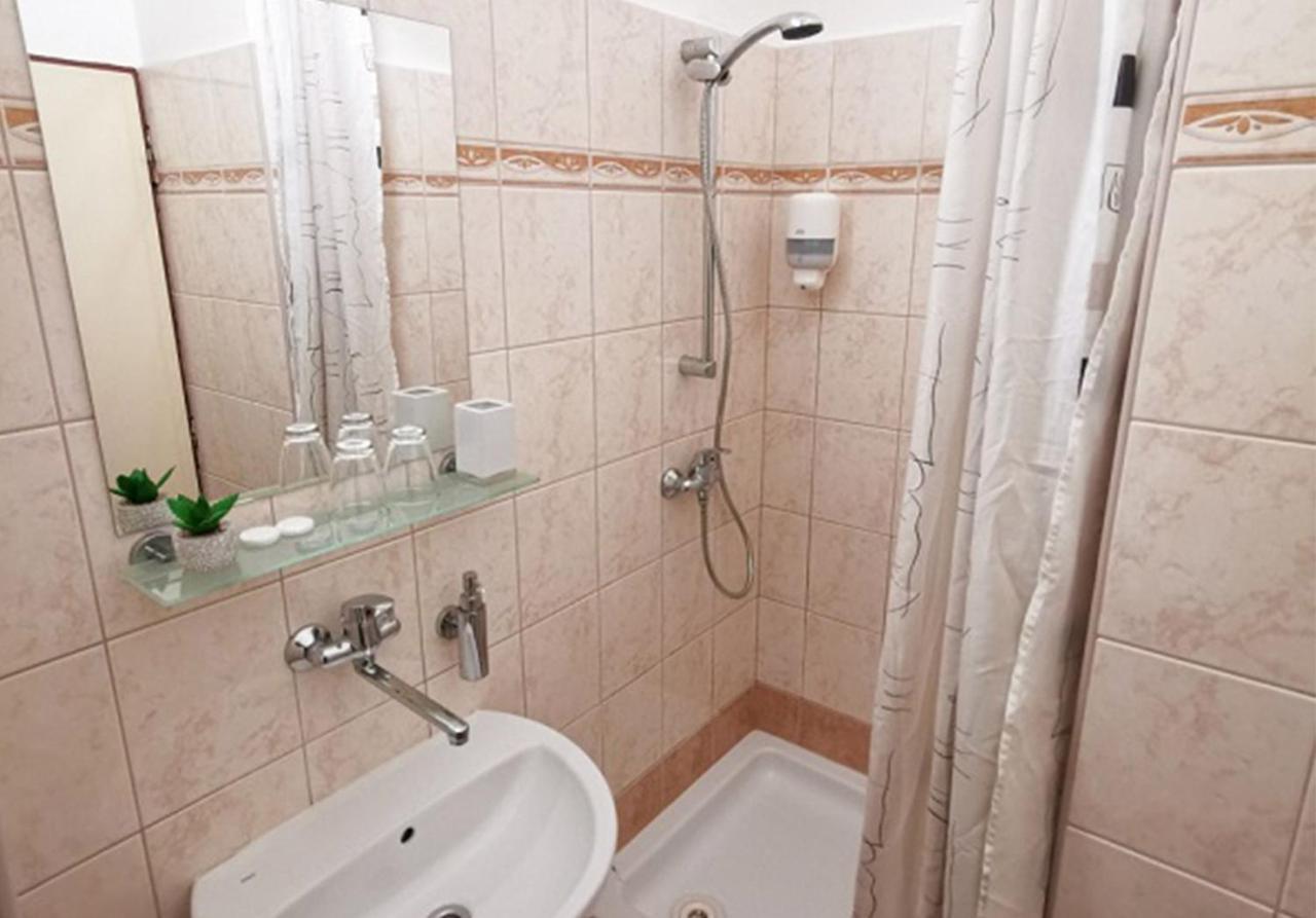 Hotel Preveza Spišská Nová Ves Bagian luar foto