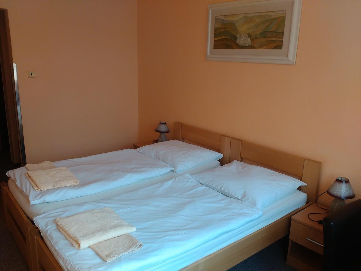 Hotel Preveza Spišská Nová Ves Bagian luar foto